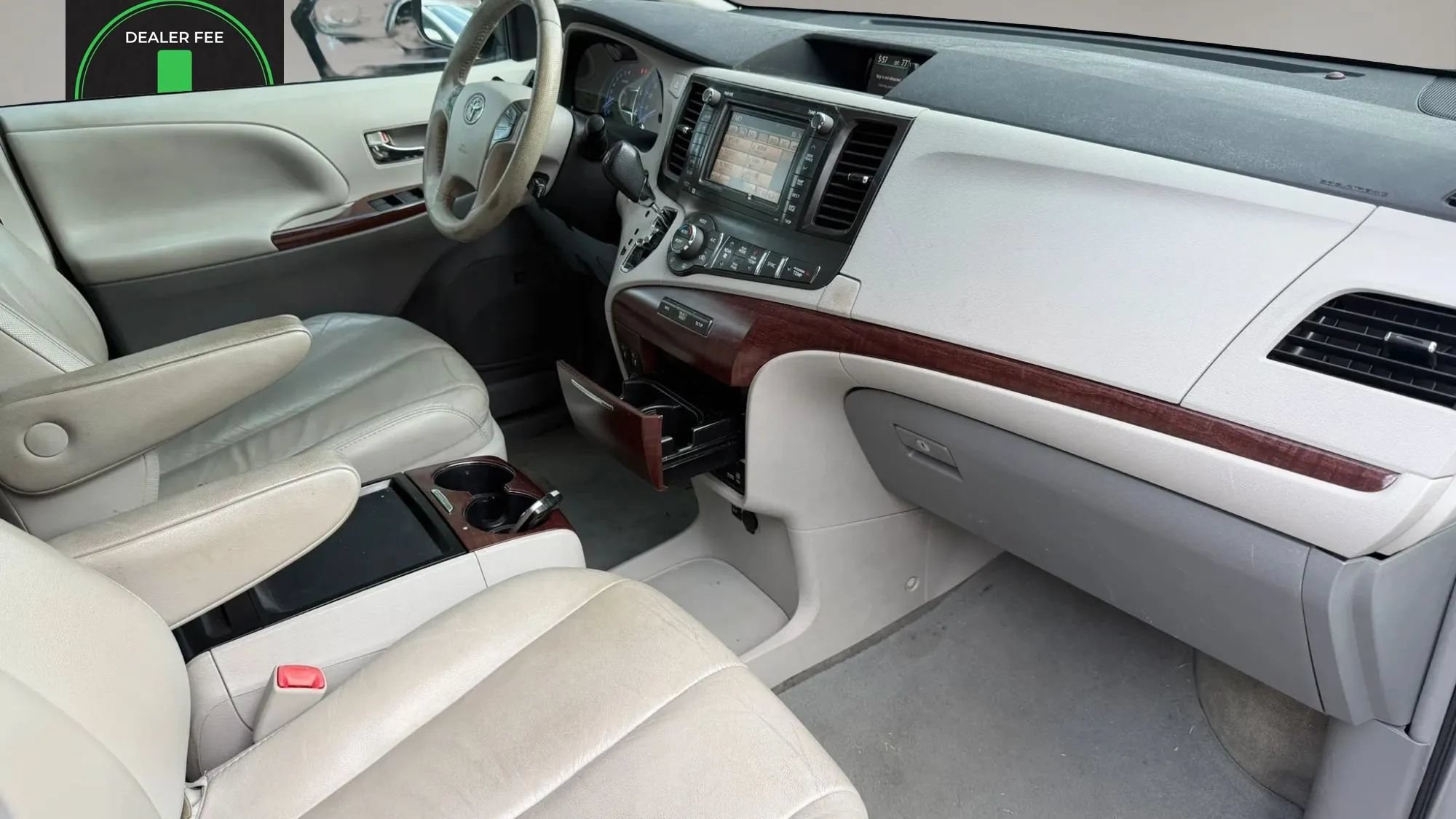Used 2011 Toyota Sienna XLE w/ Premium Pkg FWD image 9