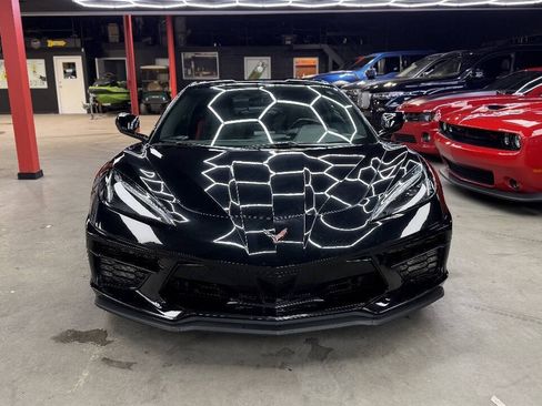 Used 2020 Chevrolet Corvette Stingray Coupe w/ Z51 Performance Package RWD image 18