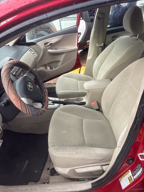 Used 2011 Toyota Corolla LE w/ Premium Pkg FWD image 8