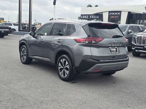 Used 2023 Nissan Rogue SV w/ SV Premium B Package FWD image 8