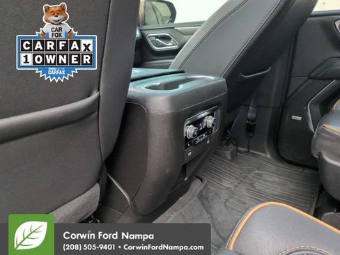Used 2023 GMC Yukon XL AT4 w/ AT4 Premium Plus Package AWD/4WD image 28