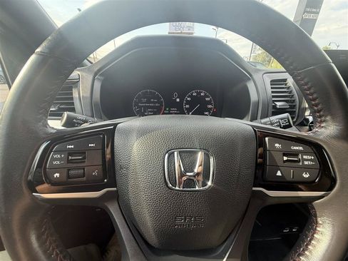 Used 2025 Honda Odyssey Sport-L image 24
