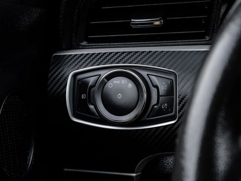 Used 2015 Ford Mustang GT Premium RWD image 25