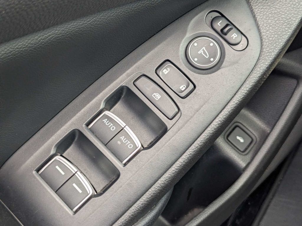 Used 2018 Honda Accord Sport image 27