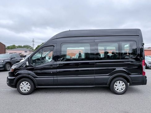 Used 2023 Ford Transit 350 XLT RWD image 4