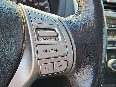 Used 2013 Nissan Altima 2.5 SL FWD image 23