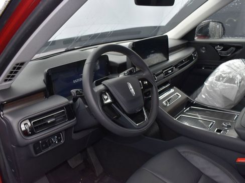 New 2025 Lincoln Aviator Reserve w/ Illumination Package image 8