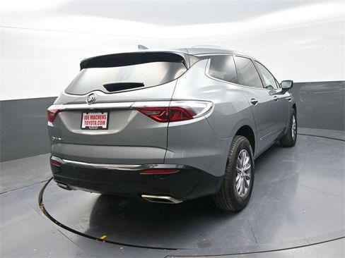 Used 2024 Buick Enclave Premium image 7