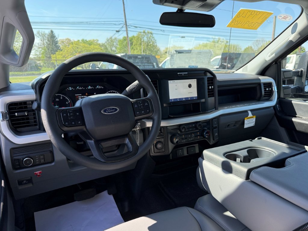New 2026 Ford F350 XL w/ XL Chrome Package AWD/4WD image 18