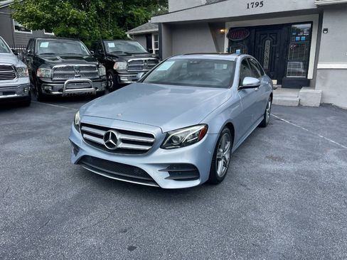 Used 2017 Mercedes-Benz E 300 4MATIC w/ Premium 2 Package image 2