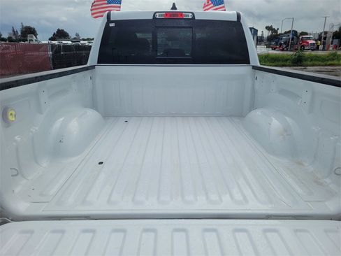 Used 2021 RAM 1500 Big Horn image 10