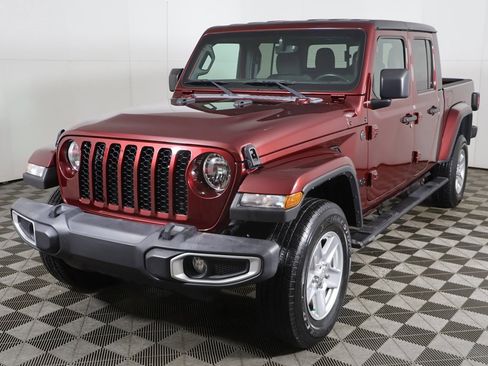 Used 2022 Jeep Gladiator Sport image 5