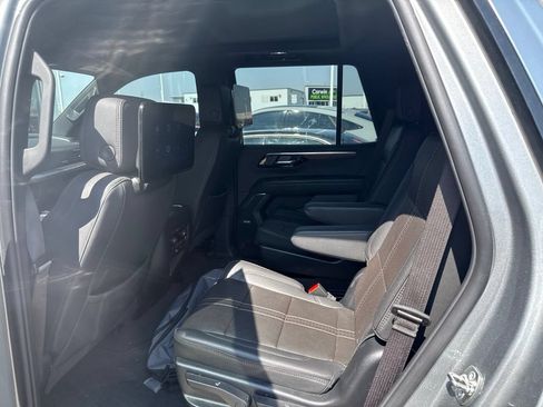Used 2025 Chevrolet Tahoe High Country AWD/4WD image 28