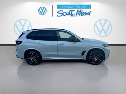 Used 2025 BMW X5 M60i w/ Climate Comfort Package image 8