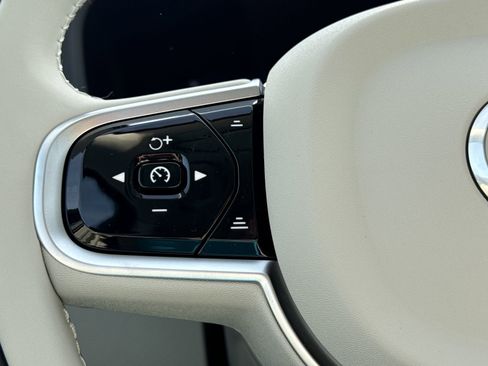 New 2026 Volvo XC60 B5 Ultra w/ Protection Package Premier image 22