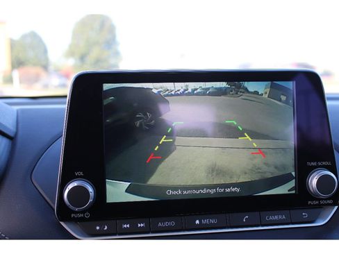 Used 2024 Nissan Sentra SV image 30