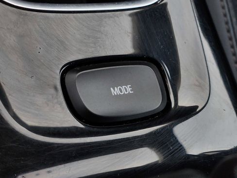 Used 2023 Buick Envision Essence w/ Sport Touring Package image 24