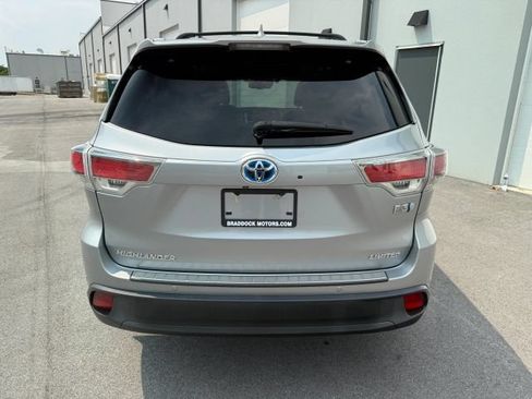 Used 2016 Toyota Highlander Limited Platinum AWD/4WD image 6