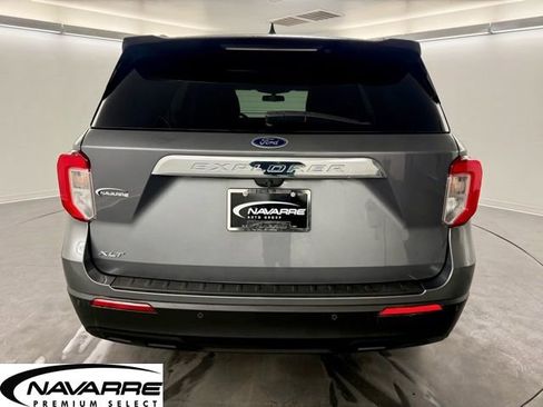 Used 2021 Ford Explorer XLT image 7