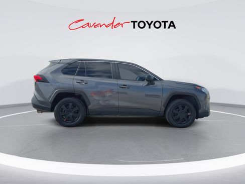 Certified 2022 Toyota RAV4 LE FWD image 9