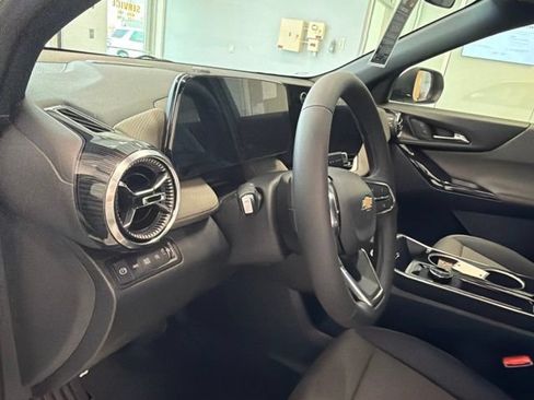 New 2027 Chevrolet Equinox LT w/ Convenience Package II AWD/4WD image 19