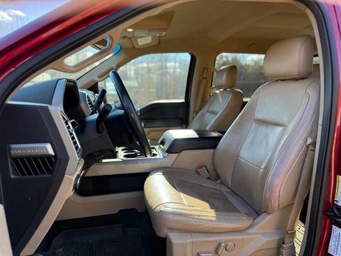 Used 2017 Ford F250 Lariat w/ Chrome Package image 2