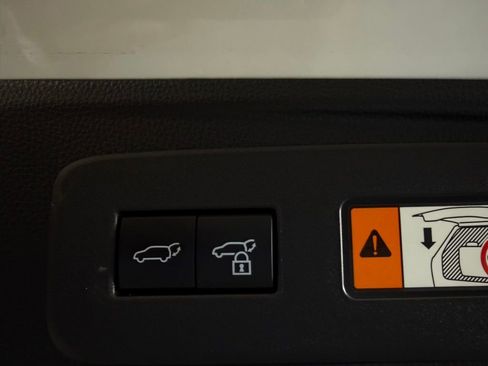 Used 2024 Lexus GX 550 w/ Cold Area Package image 29