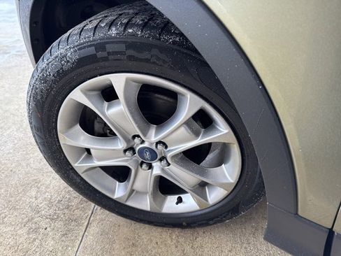 Used 2013 Ford Escape SEL image 37