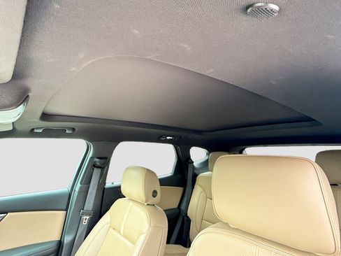 Used 2023 Chevrolet Blazer Premier w/ Driver Confidence II Package image 28