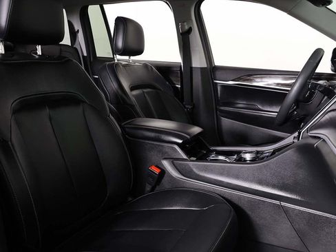 Used 2023 Jeep Grand Cherokee Limited AWD/4WD image 31