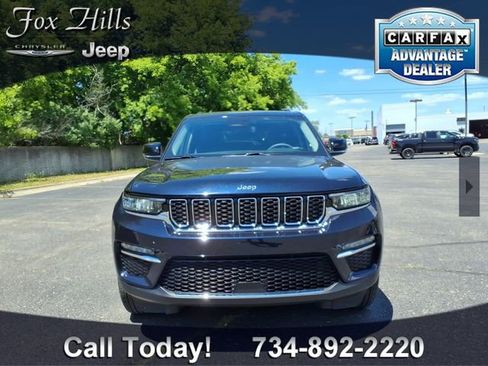 Used 2023 Jeep Grand Cherokee Limited AWD/4WD image 2