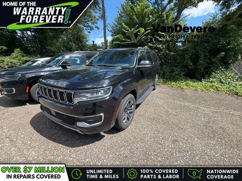 Used 2024 Jeep Wagoneer L Series II w/ Flexible Seating Group AWD/4WD image 1