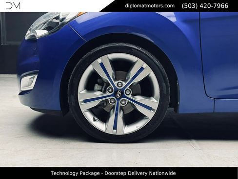 Used 2014 Hyundai Veloster w/ Technology Package 03 FWD image 39