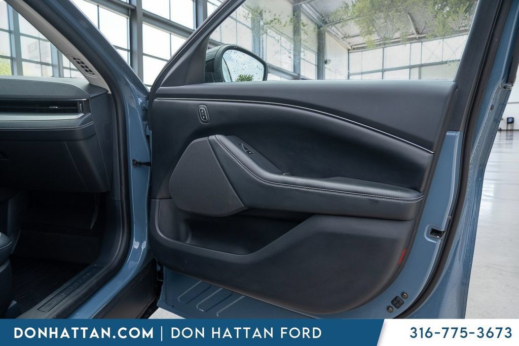 Used 2023 Ford Mustang Mach-E Select RWD image 16