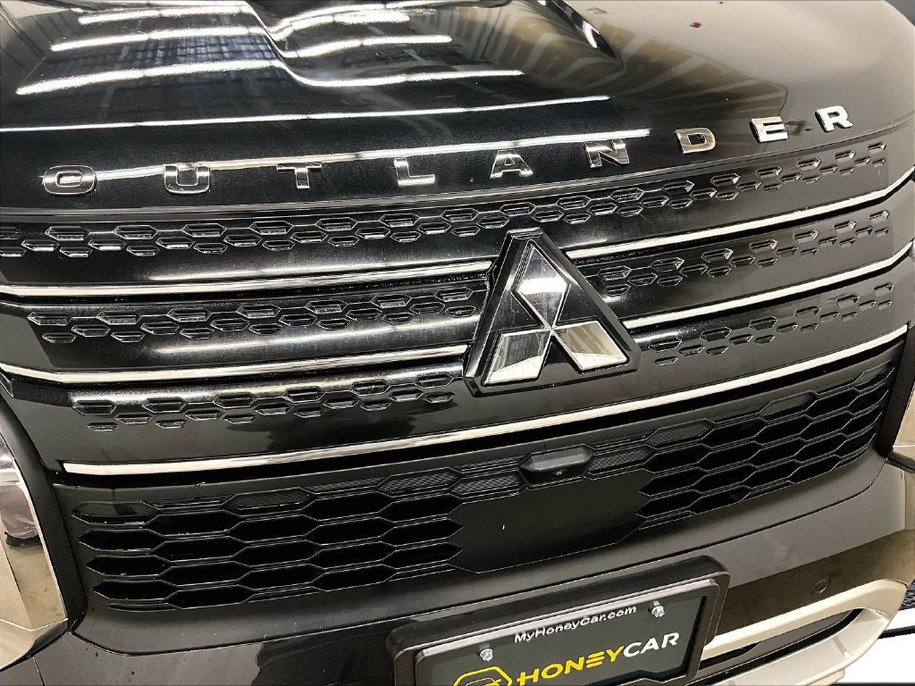 Used 2023 Mitsubishi Outlander SE AWD/4WD image 32