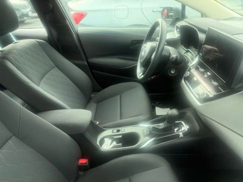 Used 2026 Toyota Corolla LE FWD image 4