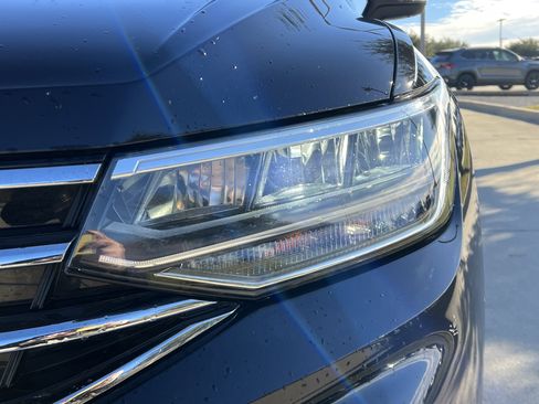 Certified 2024 Volkswagen Tiguan SE image 6