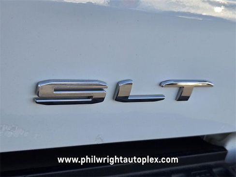 Used 2020 GMC Sierra 1500 SLT w/ SLT Premium Package image 16