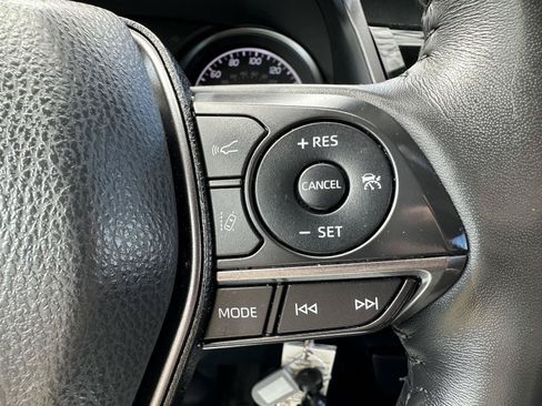 Used 2024 Toyota Camry SE FWD image 24