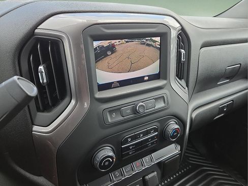 Certified 2021 Chevrolet Silverado 1500 Custom Trail Boss AWD/4WD image 17