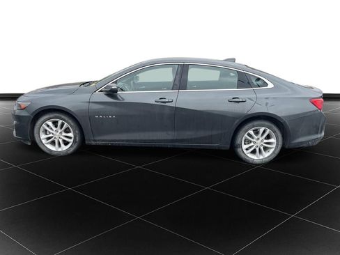 Used 2016 Chevrolet Malibu LT image 2