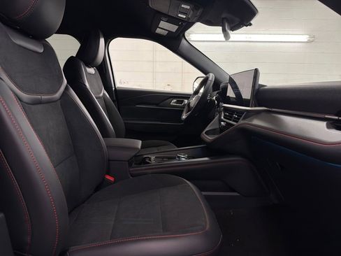 New 2026 Ford Explorer ST image 28