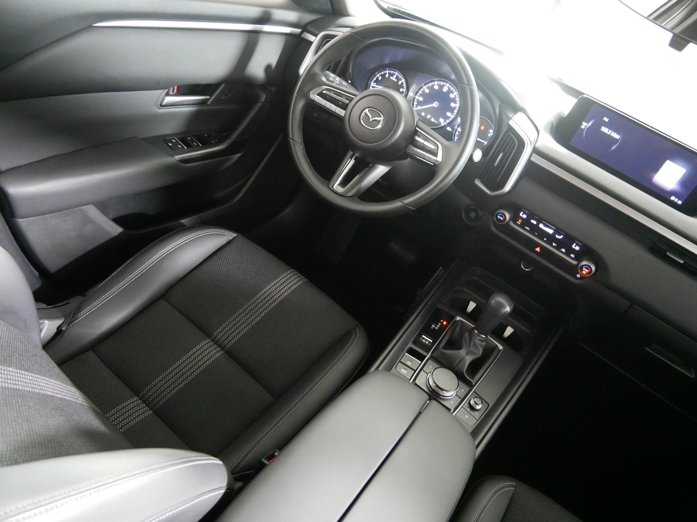 Used 2024 MAZDA CX-50 AWD 2.5 S w/ Weather Package image 9