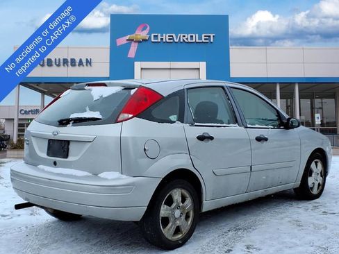 Used 2007 Ford Focus ZX5 Hatchback image 5