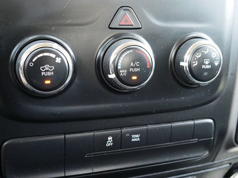 Used 2013 RAM 1500 ST w/ SXT Appearance Group AWD/4WD image 35