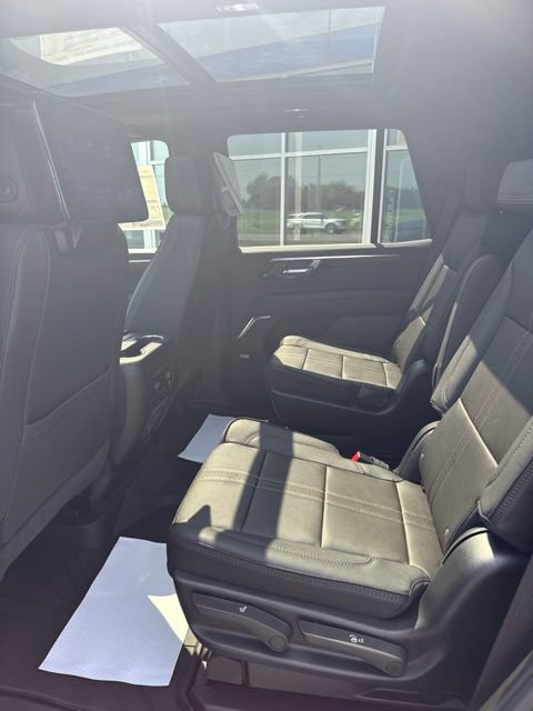 New 2026 Chevrolet Tahoe High Country AWD/4WD image 26