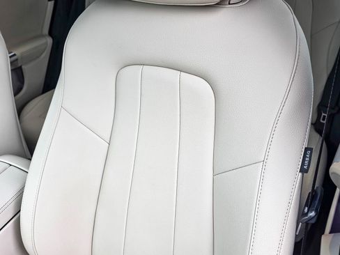 Certified 2025 Mercedes-Benz GLA 250 4MATIC image 23