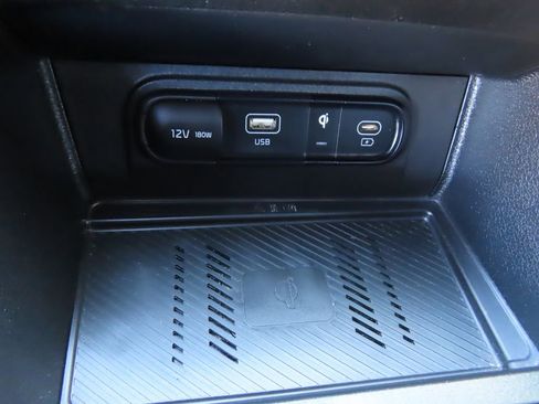 Certified 2023 Kia Sportage X-Line w/ X-Line Premium Package image 9