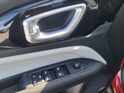 New 2026 Jeep Compass Limited image 17