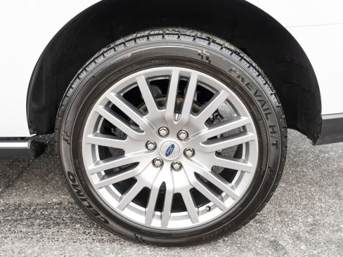 Used 2024 Ford Expedition Limited image 16